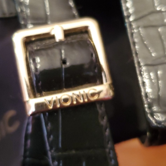 Vionic Sandals - Picture 8 of 9